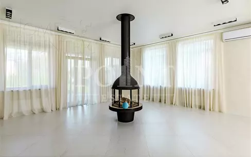 2-этажный коттедж 400 м² с отделкой
