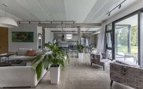 2-этажный коттедж 800 м² с отделкой