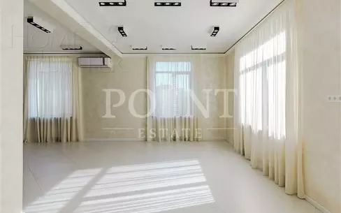 2-этажный коттедж 400 м² с отделкой