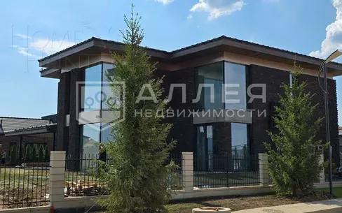 2-этажный коттедж 390 м² с отделкой