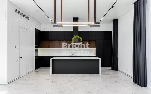 3-этажный коттедж 650 м² с отделкой