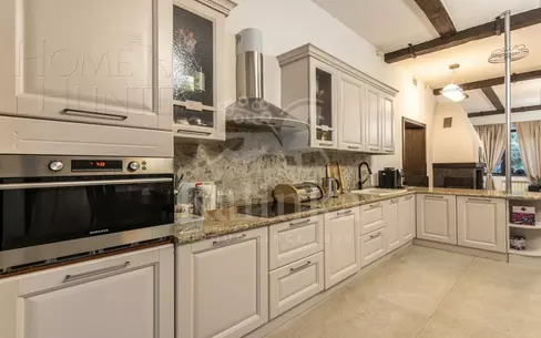 2-этажный коттедж 600 м² с отделкой