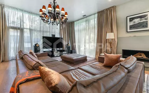 2-этажный коттедж 1 230 м² с отделкой