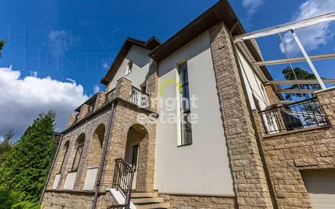 3-этажный коттедж 600 м² с отделкой