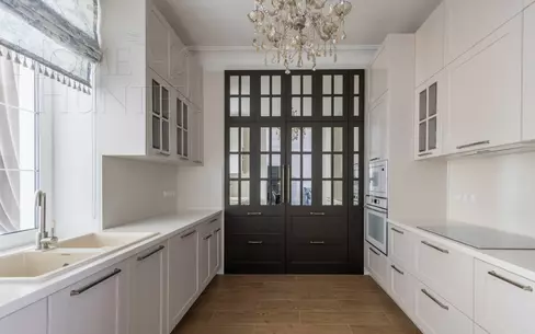 2-этажный коттедж 400 м² с отделкой