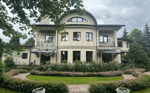 2-этажный коттедж 691.8 м² с отделкой