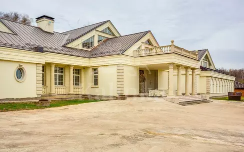 2-этажный коттедж 1 569 м² без отделки