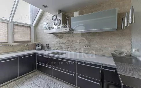 2-этажный таунхаус 500 м² с отделкой