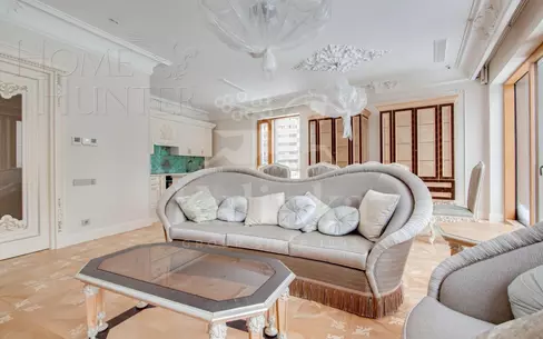 4-КОМН. КВАРТИРА С ОТДЕЛКОЙ 200 М² НА 3 ЭТАЖЕ
