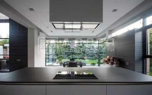 3-этажный коттедж 1 450 м² с отделкой