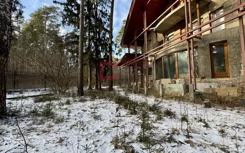 2-этажный коттедж 1 200 м² без отделки