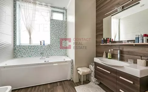 3-этажный таунхаус 350 м² с отделкой
