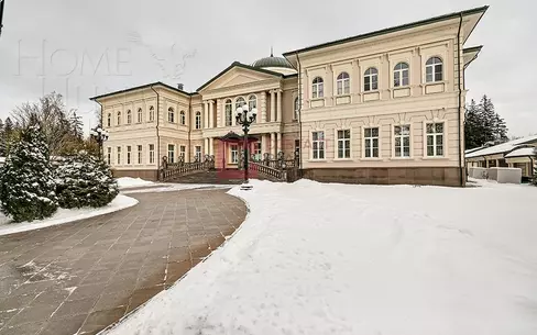 3-этажный коттедж 3 000 м² с отделкой