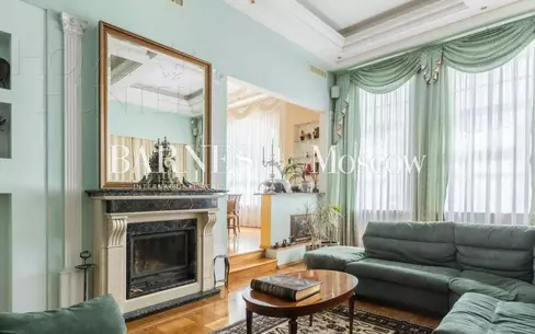 5-КОМН. КВАРТИРА С ОТДЕЛКОЙ 220 М² НА 4 ЭТАЖЕ