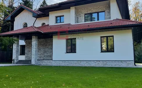 2-этажный коттедж 430 м² без отделки