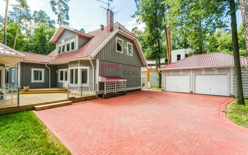 2-этажный коттедж 207.8 м² с отделкой