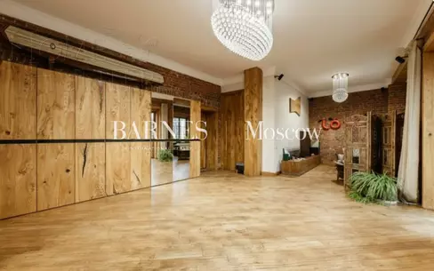 30-КОМН. КВАРТИРА С ОТДЕЛКОЙ 100.8 М² НА 3 ЭТАЖЕ