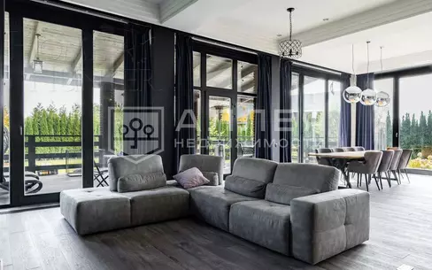 2-этажный коттедж 440 м² с отделкой