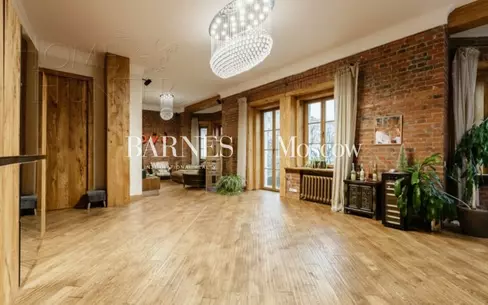 30-КОМН. КВАРТИРА С ОТДЕЛКОЙ 100.8 М² НА 3 ЭТАЖЕ