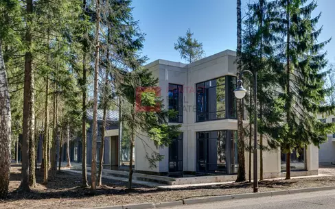 2-этажный коттедж 520 м² без отделки