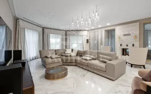 2-этажный коттедж 600 м² с отделкой