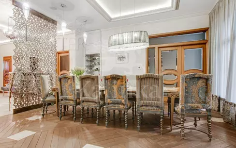 2-этажный коттедж 763 м² с отделкой