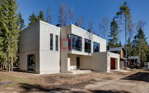 2-этажный коттедж 520 м² без отделки