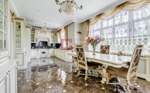 3-этажный коттедж 580 м² с отделкой