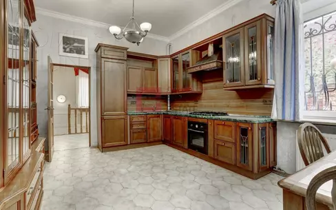 2-этажный коттедж 320 м² с отделкой