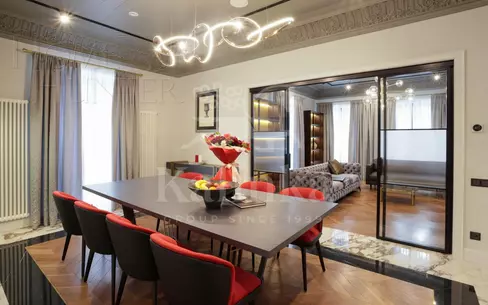 2-этажный коттедж 702 м² с отделкой