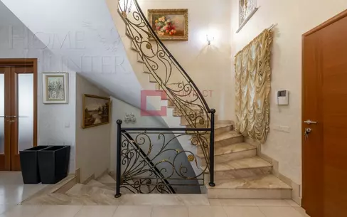 2-этажный коттедж 500 м² с отделкой