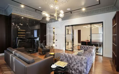 2-этажный коттедж 702 м² с отделкой