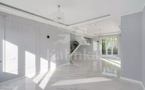 2-этажный коттедж 250 м² с отделкой