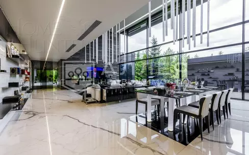 3-этажный коттедж 2 300 м² с отделкой