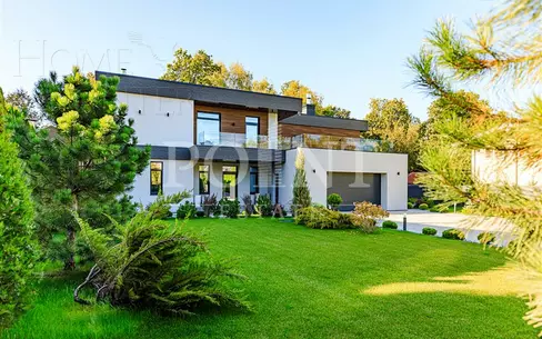 2-этажный коттедж 540 м² с отделкой
