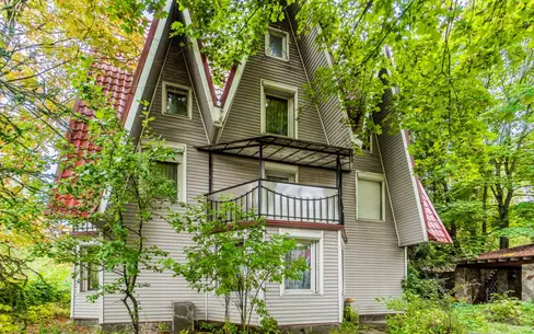 3-этажный коттедж 150 м² с отделкой