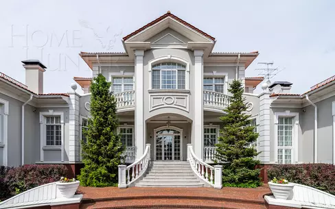 2-этажный коттедж 1 500 м² с отделкой