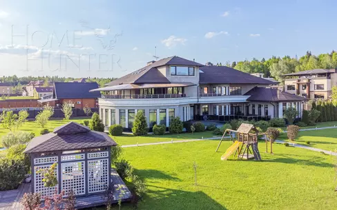 2-этажный коттедж 1 150 м² с отделкой