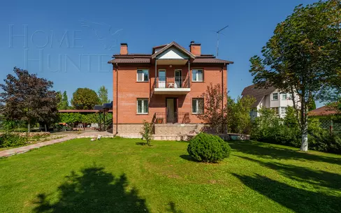 2-этажный коттедж 330 м² с отделкой