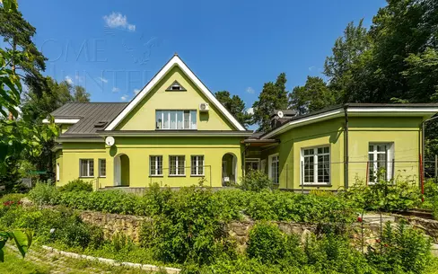 2-этажный коттедж 675.8 м² с отделкой