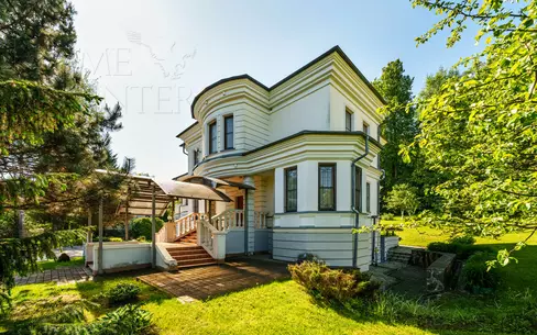 2-этажный коттедж 350 м² с отделкой