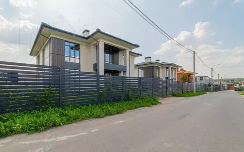 2-этажный коттедж 260 м² без отделки
