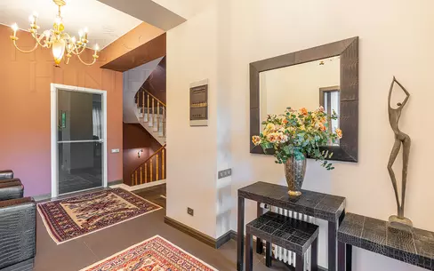 2-этажный коттедж 841 м² с отделкой