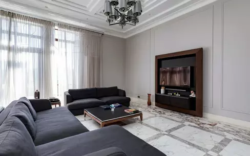 3-этажный коттедж 1 185 м² с отделкой