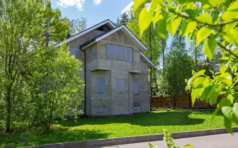 2-этажный коттедж 650 м² без отделки