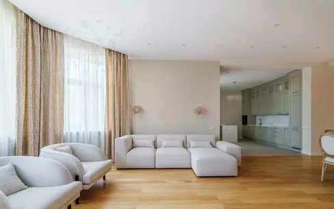 4-КОМН. КВАРТИРА С ОТДЕЛКОЙ 197.3 М² НА 4 ЭТАЖЕ
