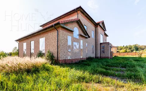 2-этажный коттедж 1 050 м² без отделки