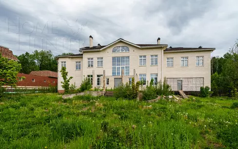 2-этажный коттедж 921 м² без отделки