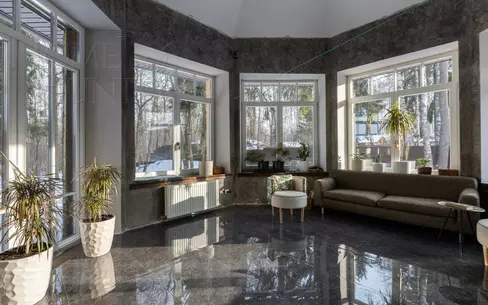 3-этажный коттедж 950 м² без отделки