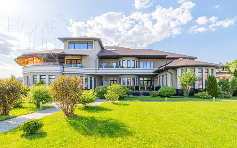 2-этажный коттедж 1 150 м² с отделкой